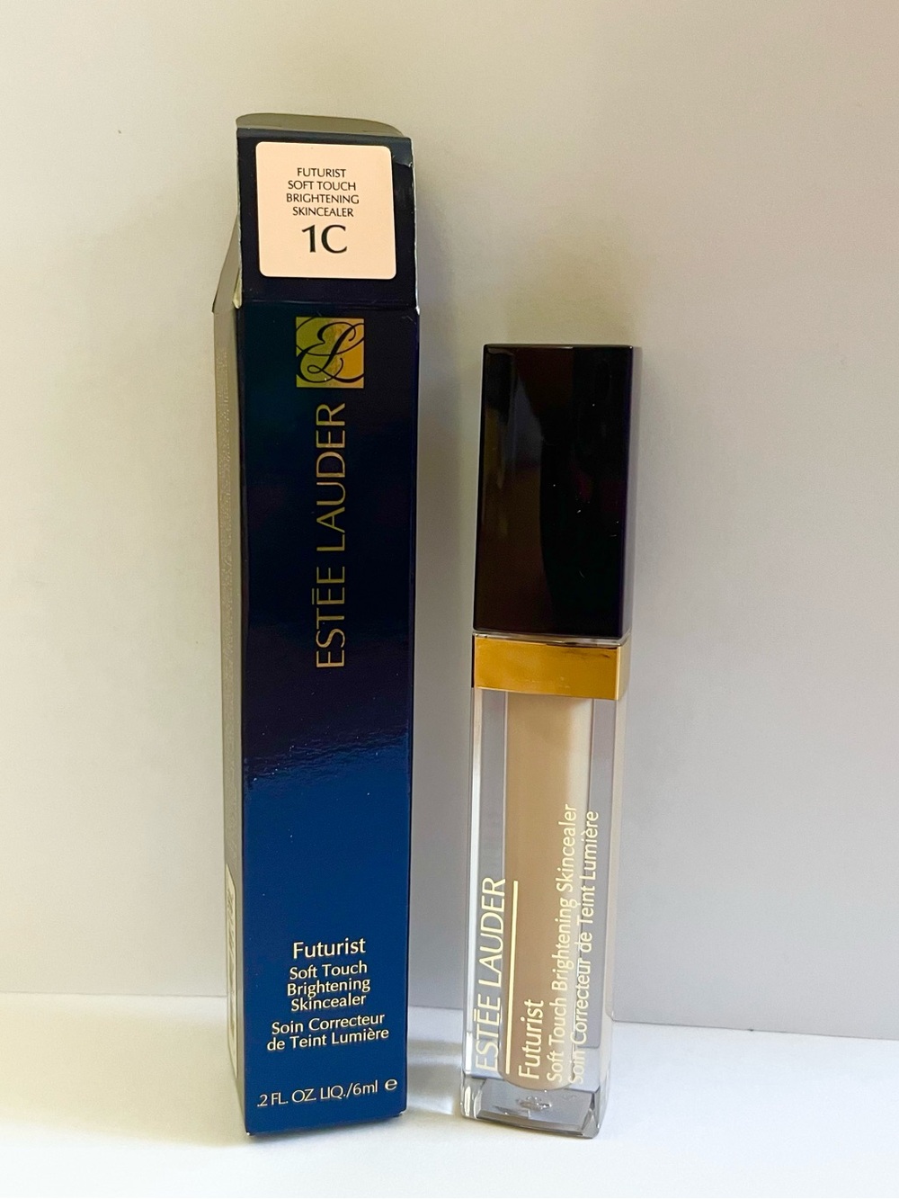 Estée Lauder Futurist Soft Touch Brightening Skincealer Concealer # 1C